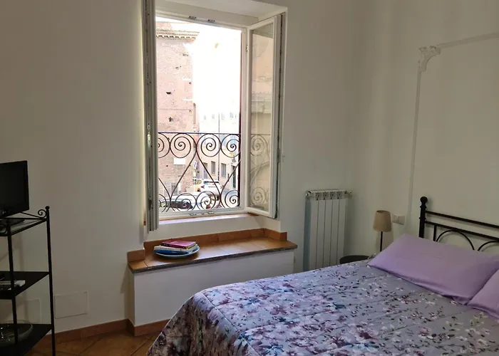 Il Grillo Ai Fori Romani * Roma