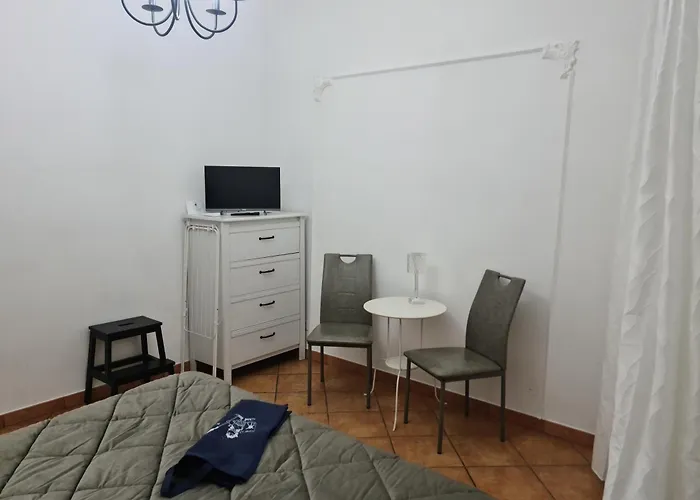 Il Grillo Ai Fori Romani * Roma